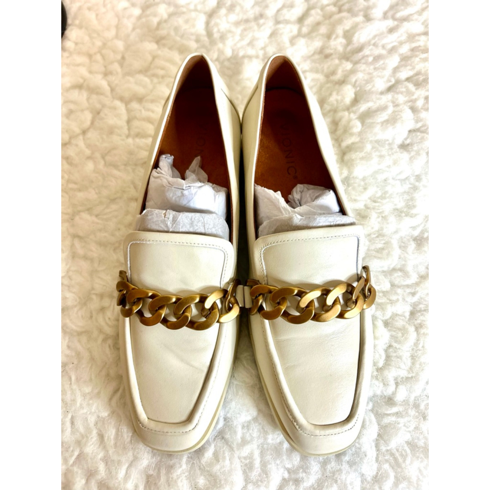 Vionic White Leather Chain-Trim Loafers